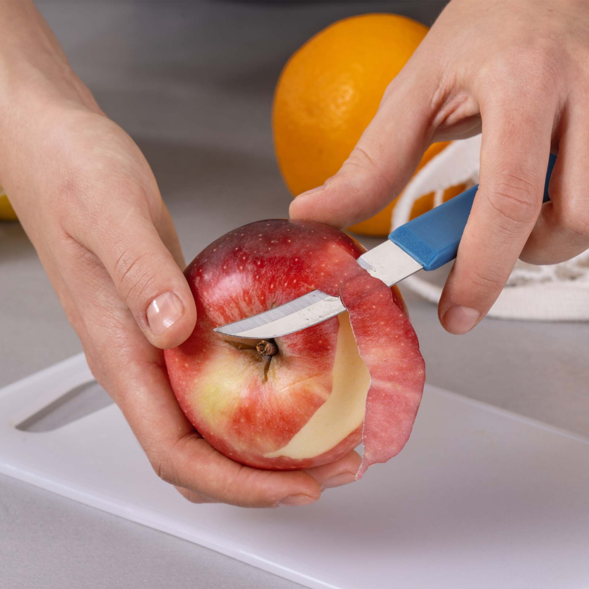 Noż do obierania Essential – komfort i precyzja w jednym