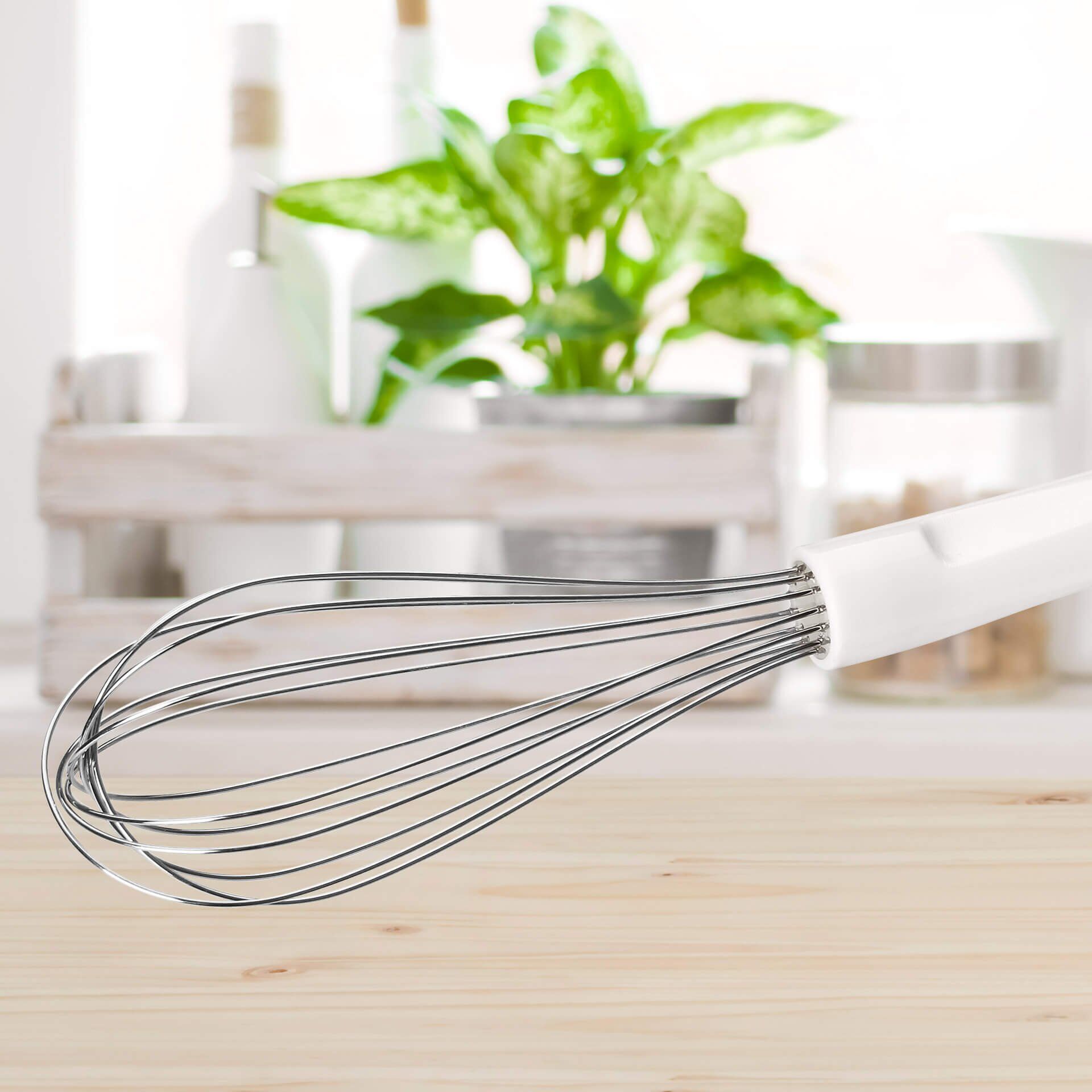 Trzepaczka 24 cm – idealny pomocnik w kuchni