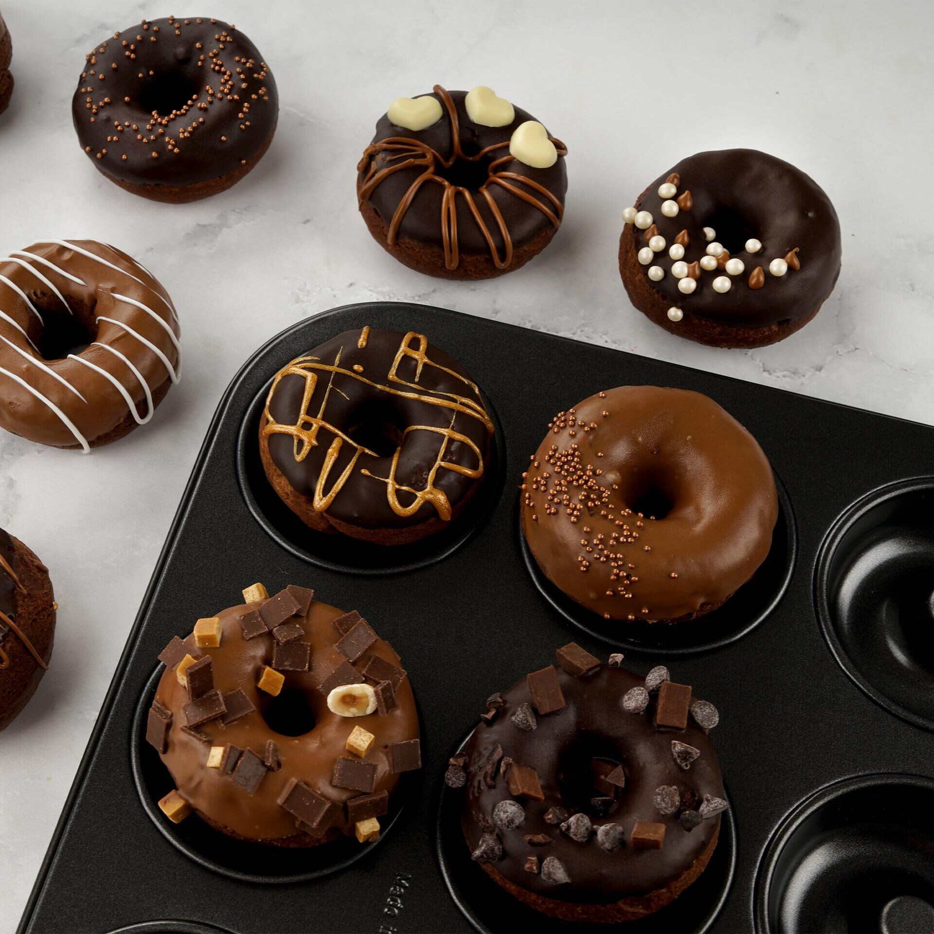 Forma do donutów Tradition - idealne wypieki w mgnieniu oka