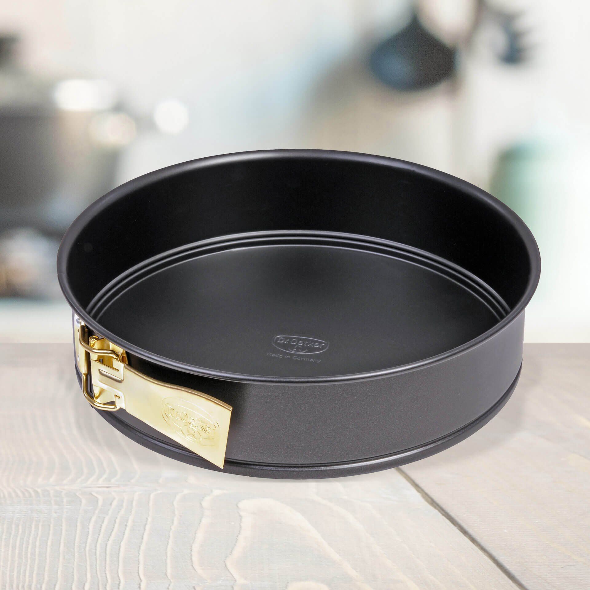 Forma do ciasta z powłoką nieprzywierającą - idealne wypieki