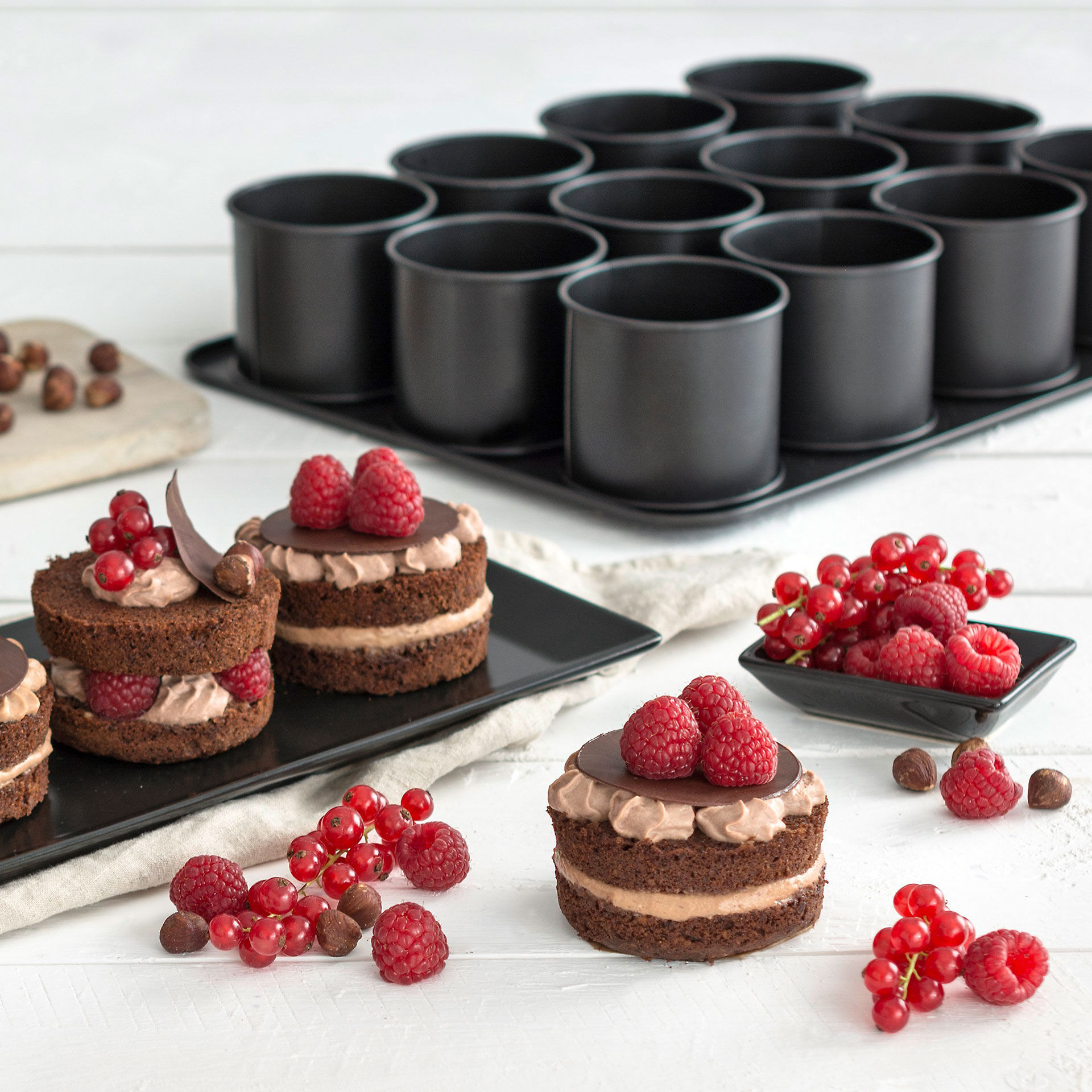 Blacha do mini-torcików „Black Metallic” – idealna do tworzenia wyjątkowych deserów