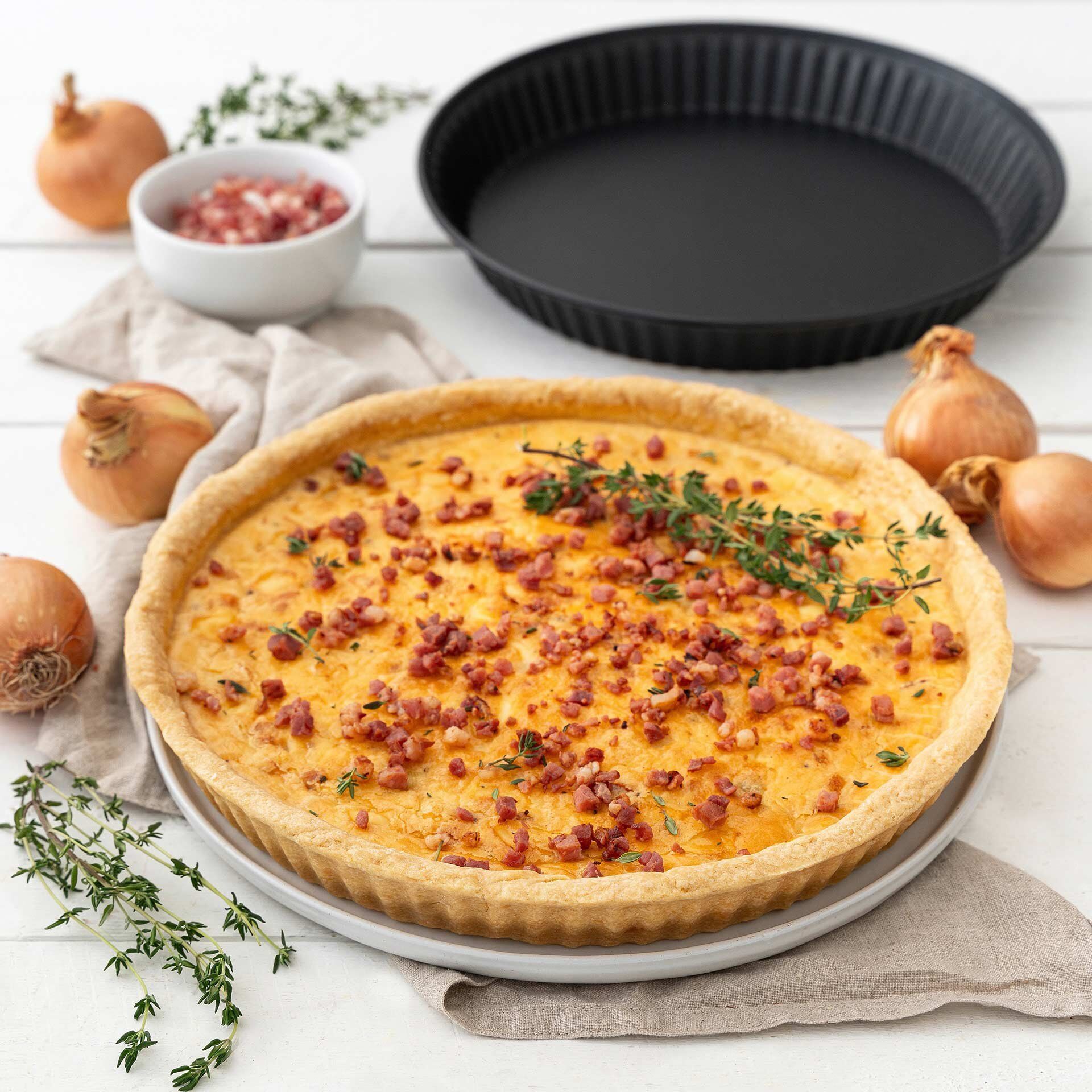 Forma do quiche 28 cm - idealna do kreatywnych wypieków