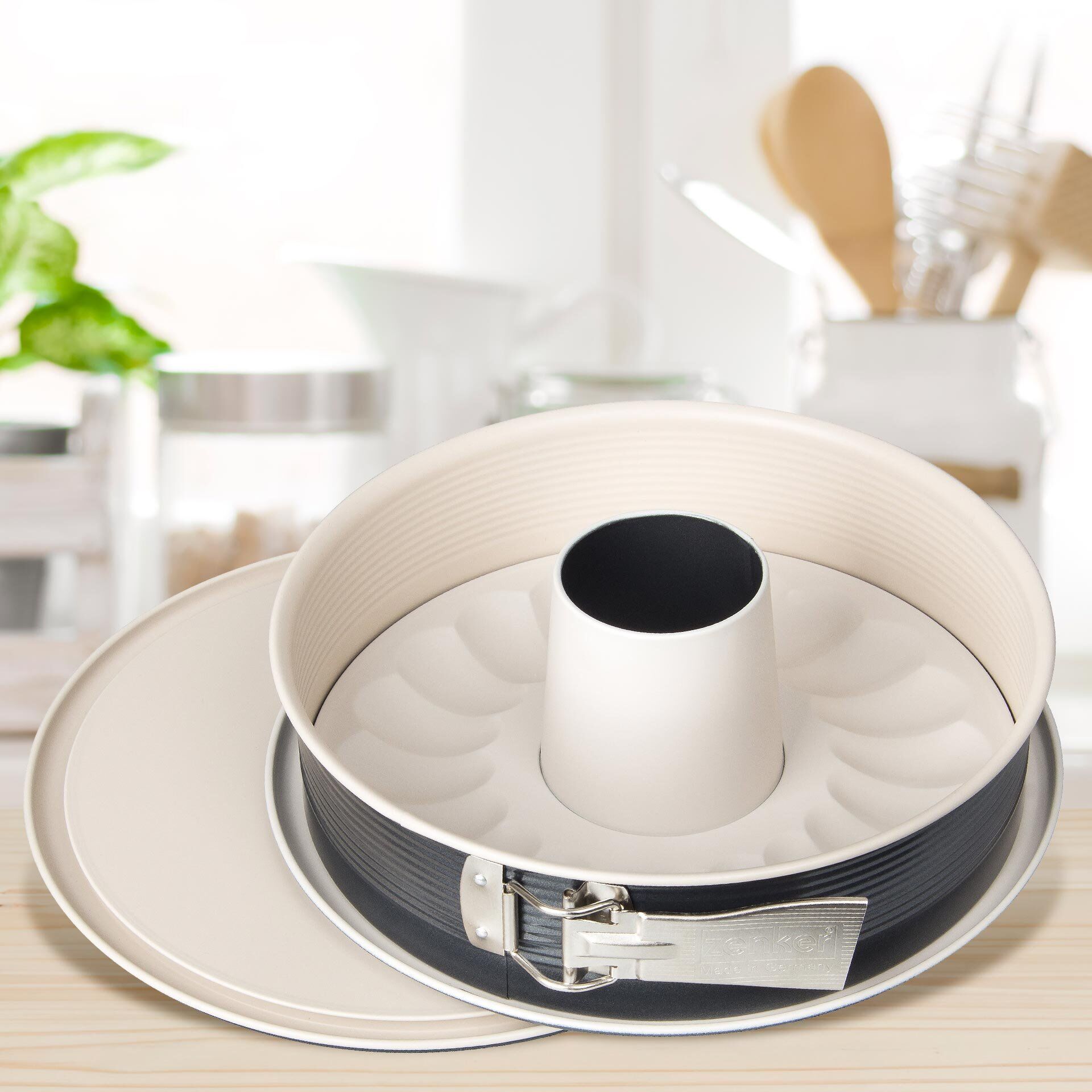 Forma do pieczenia z zabezpieczeniem przed wypływem, Ø28cm - idealne wypieki w mgnieniu oka